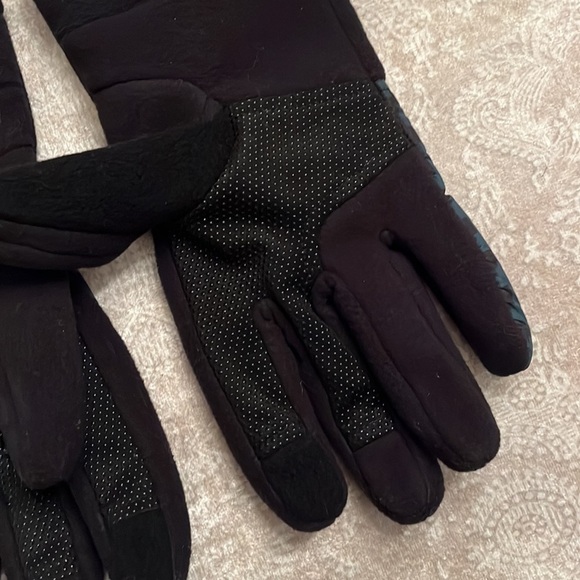 Brand New The North Face Denali ETip Touchscreen Gloves Zippered Black Plaid - Picture 8 of 13